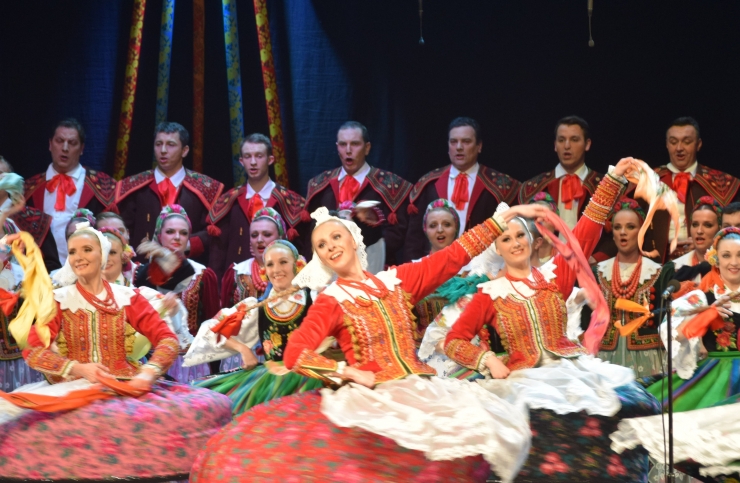 ポーランド国立民族合唱舞踊団「シロンスク」